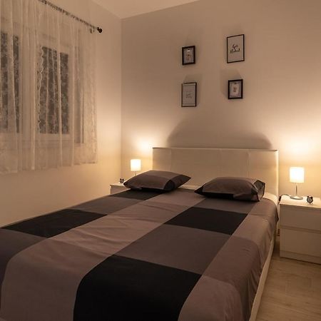 Apartman Spiro トロギール エクステリア 写真