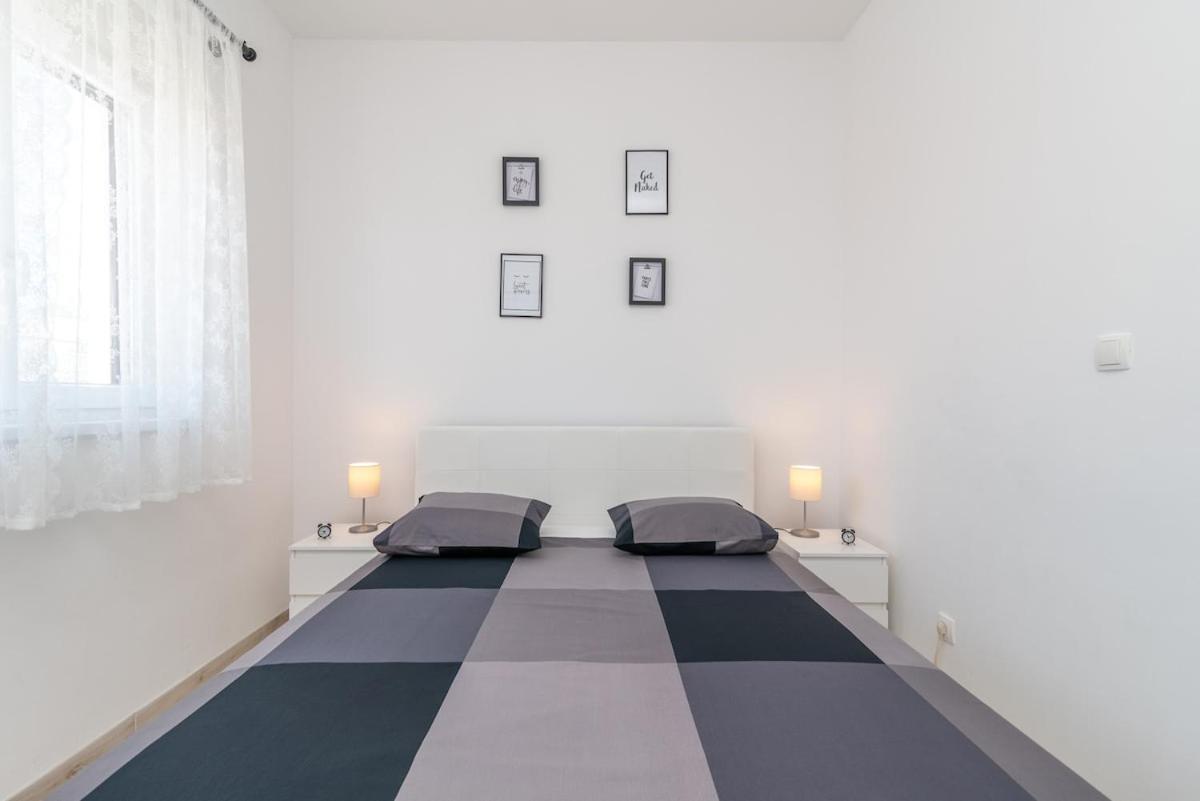 Apartman Spiro トロギール エクステリア 写真